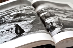Sebastiao-Salgado-Exodus-Camp
