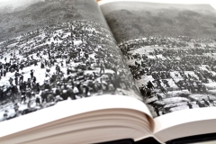 Sebastiao-Salgado-Exodus-LaufendeMenschen