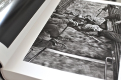 Sebastiao-Salgado-Exodus-Zugfahrt