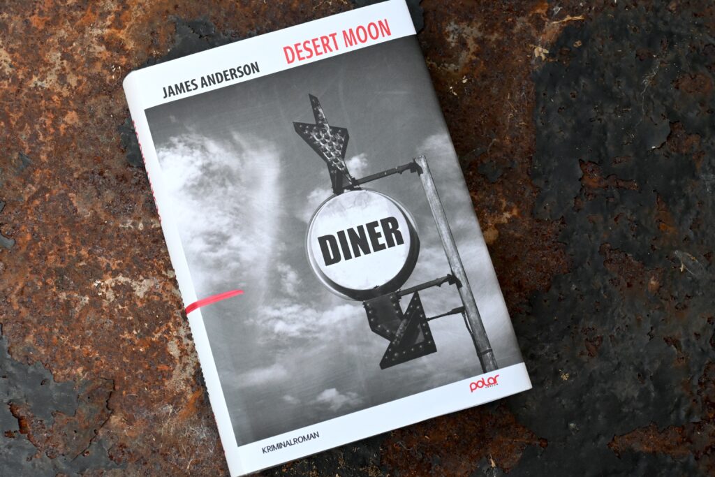 James Anderson: Desert Moon